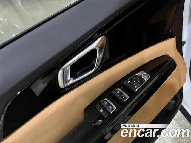 Kia Canival — Фото автомобиля 18