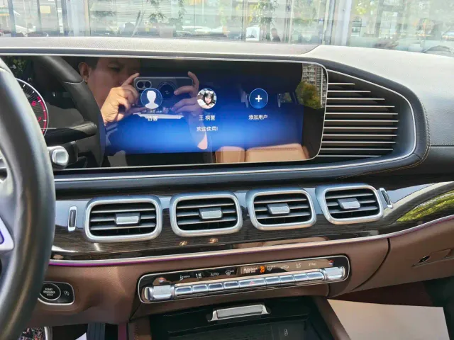 Mercedes-Benz GLE-Class — Фото автомобиля 8