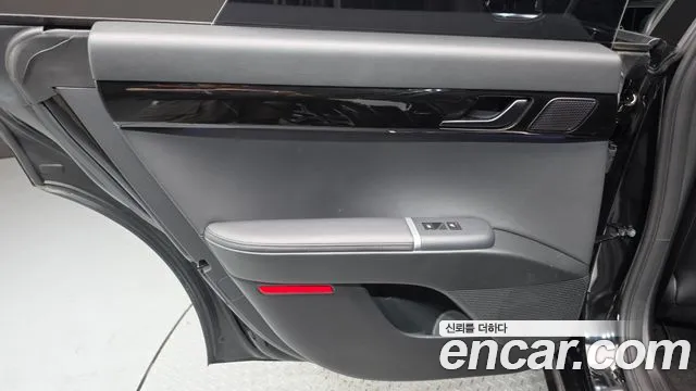 Hyundai Grandeur GN7 — Фото автомобиля 14