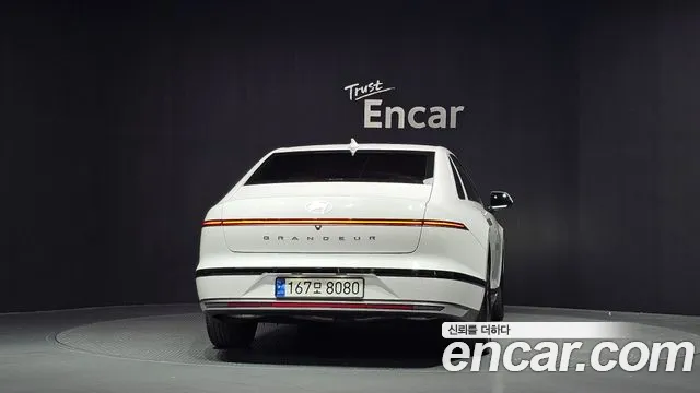Hyundai Grandeur GN7 — Фото автомобиля 4