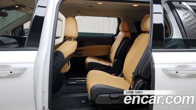 Kia Canival Carnival 4 поколение Дизель 7 мест Outdoor — Фото автомобиля 11