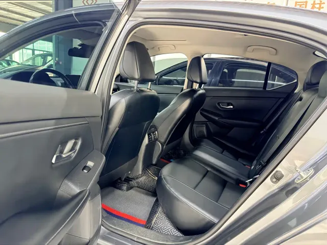 Nissan Sylphy — Фото автомобиля 5