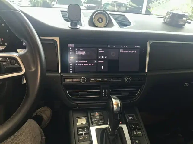Porsche Macan — Фото автомобиля 8