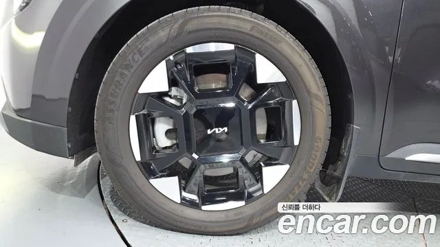 Kia Carnival 4th Gen — Фото автомобиля 5