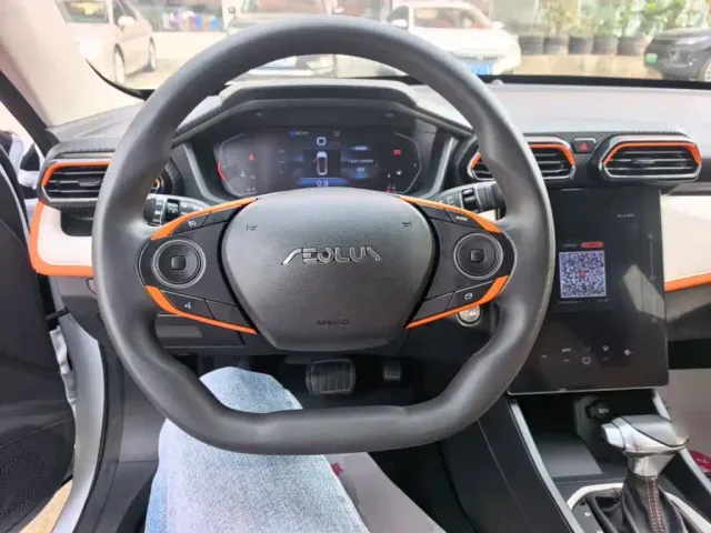 Dongfeng Yixuan — Фото автомобиля 10