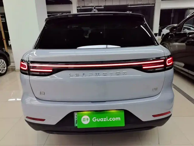 Leapmotor C11 — Фото автомобиля 5