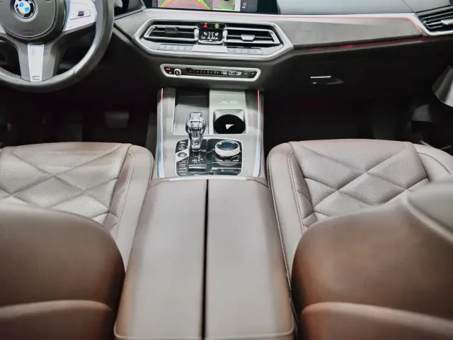 BMW X5 — Фото автомобиля 8