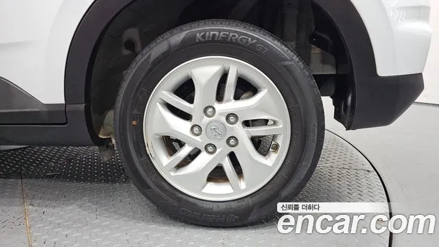 Hyundai Venue — Фото автомобиля 6