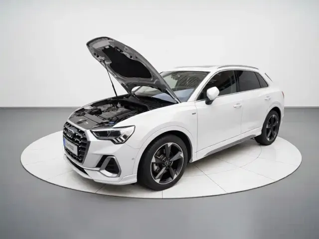 Фотография автомобиля — Audi Q3