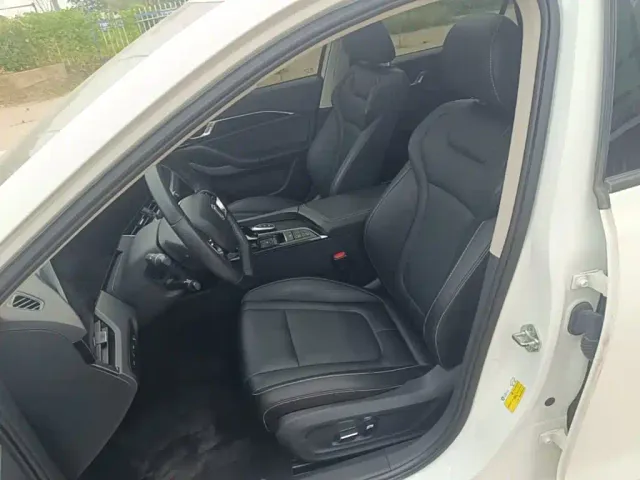 Besturn Besturn B70 2022 3rd Gen 1.5T Auto Delight Edition — Фото автомобиля 14