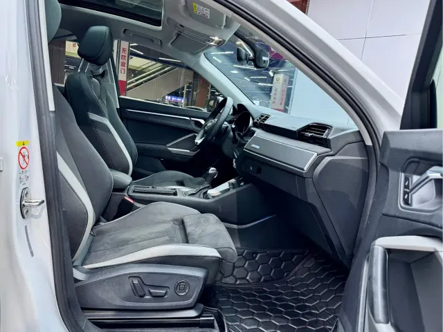 Audi Q3 — Фото автомобиля 17
