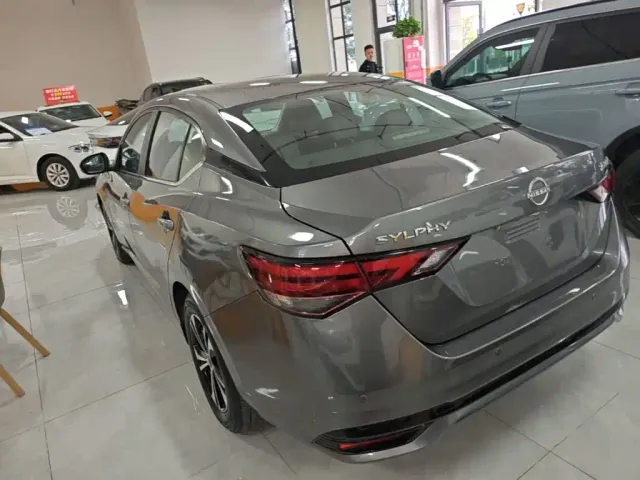 Nissan Sylphy — Фото автомобиля 4