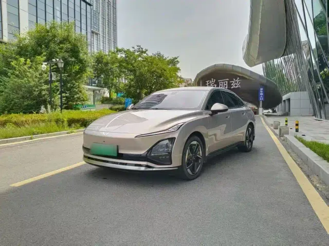 Фотография автомобиля — Wuling Starlight