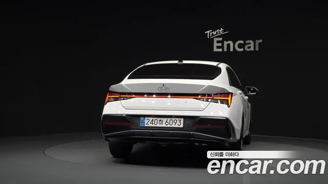 Hyundai Avante — Фото автомобиля 4