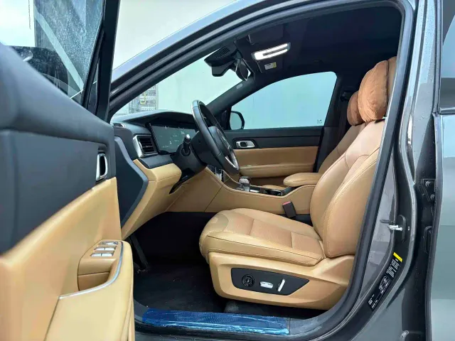 Li Auto ONE — Фото автомобиля 4