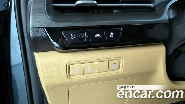 Kia Canival — Фото автомобиля 18