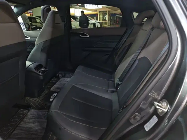 Changan Eado — Фото автомобиля 16