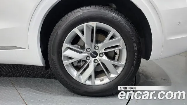 Genesis GV70 — Фото автомобиля 6