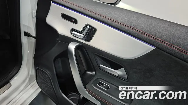 Mercedes-Benz CLA-Class — Фото автомобиля 25