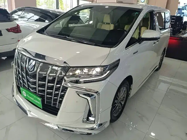 Фотография автомобиля — Toyota Alphard