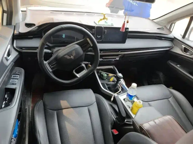 Wuling Jiachen — Фото автомобиля 12