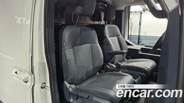 Kia PV5 — Фото автомобиля 26