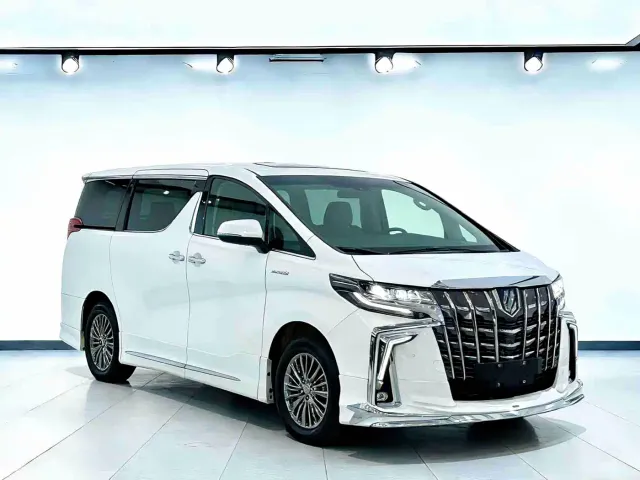Toyota Alphard — Фото автомобиля 3