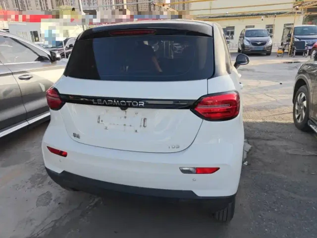 Leapmotor T03 — Фото автомобиля 5