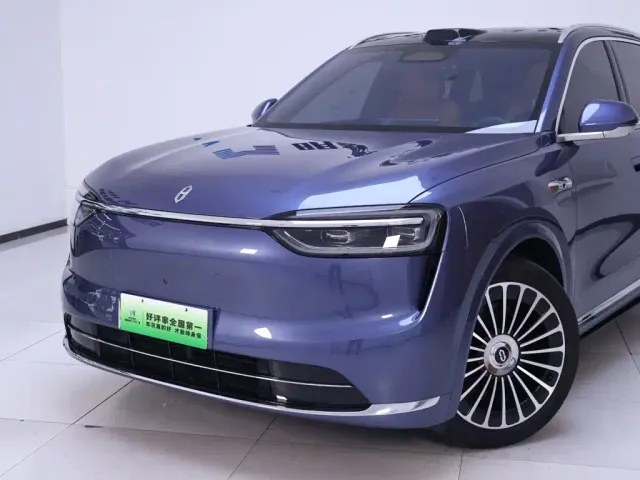 Aito M7 — Фото автомобиля 3