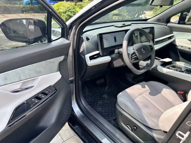 Changan Changan UNI-T 2023 2nd Generation 1.5T Premium — Фото автомобиля 9