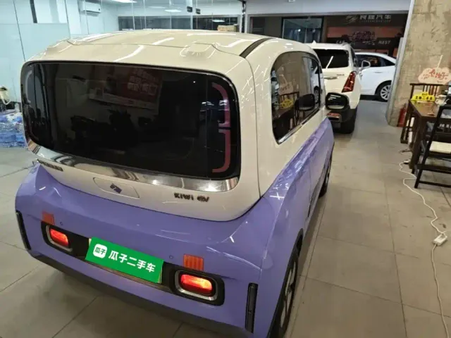 Baojun KiWi EV — Фото автомобиля 6