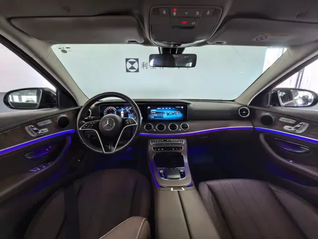 Mercedes-Benz E-Class — Фото автомобиля 14