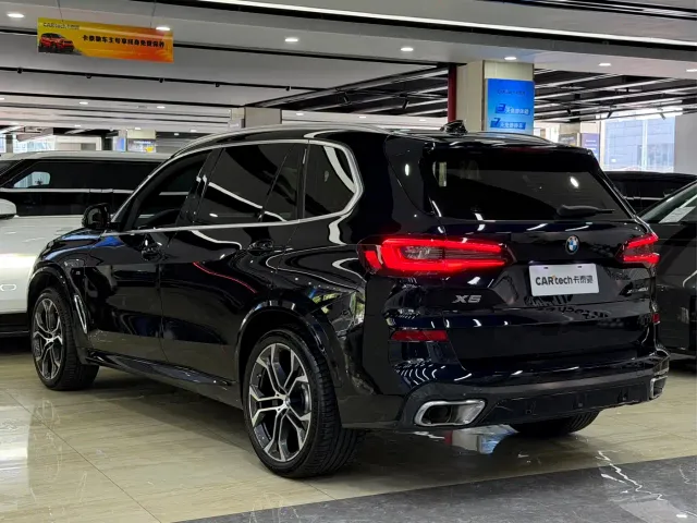 BMW X5 — Фото автомобиля 7