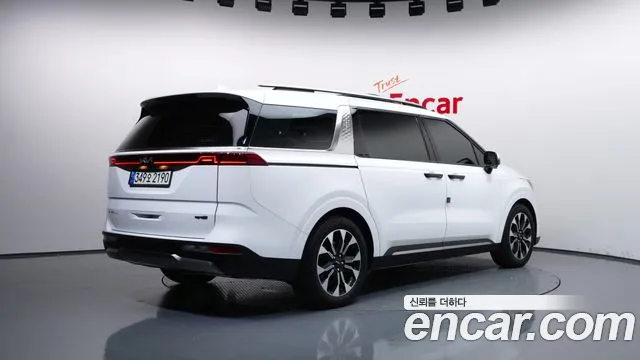 Kia Carnival 4th Gen — Фото автомобиля 2
