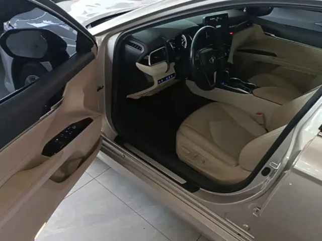 Toyota Camry — Фото автомобиля 15