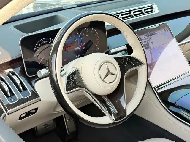 Mercedes-Benz Maybach S-Class — Фото автомобиля 16