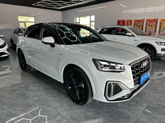 Audi Q2L — Фото автомобиля 3