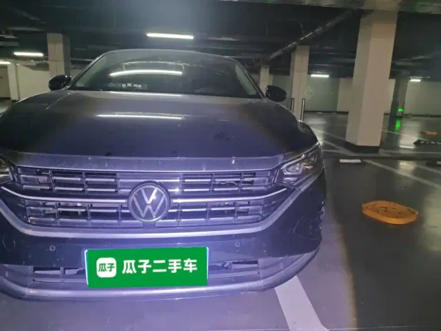 Volkswagen Passat — Фото автомобиля 21