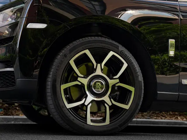 Rolls-Royce Cullinan — Фото автомобиля 6