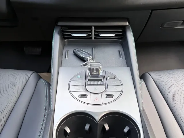 BYD Seal 06 — Фото автомобиля 12