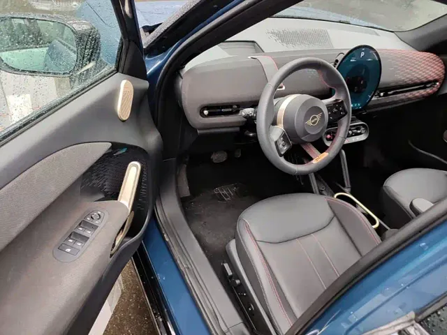 MINI Electric ACEMAN — Фото автомобиля 15