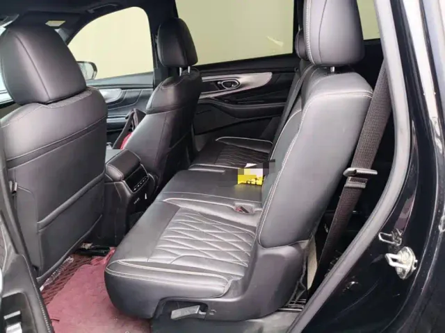 GAC Trumpchi GS8 — Фото автомобиля 16