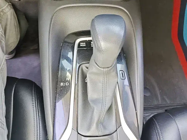 Toyota Corolla — Фото автомобиля 6