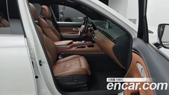 Genesis GV70 — Фото автомобиля 17