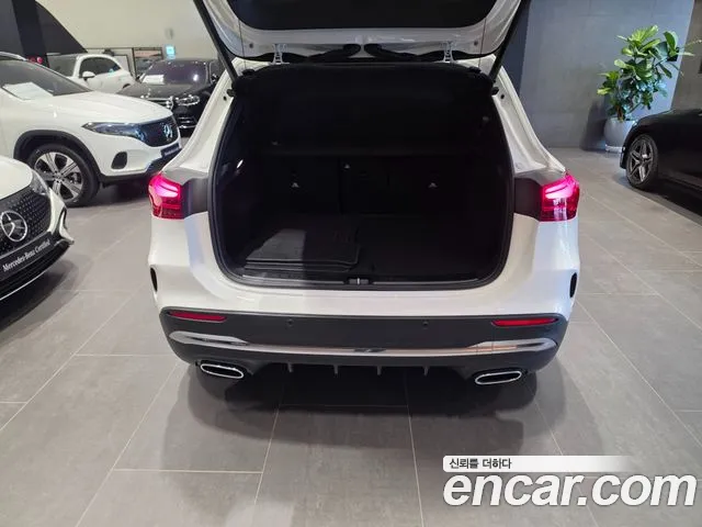 Mercedes-Benz GLA-Class H247 — Фото автомобиля 18
