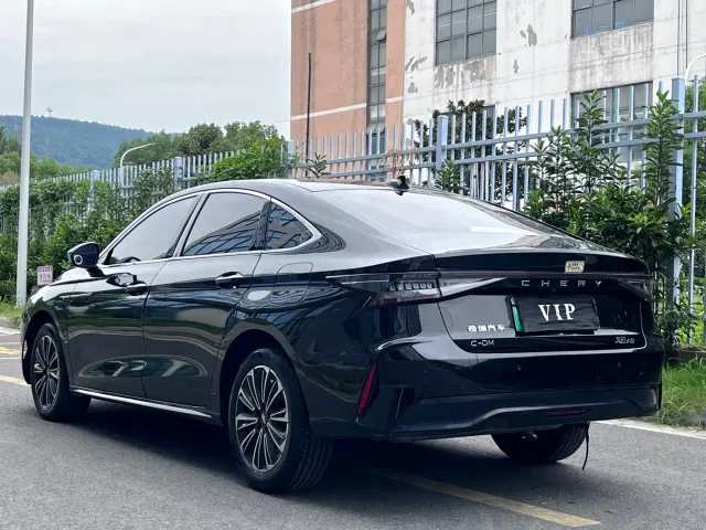 Chery Fulwin A8 — Фото автомобиля 5