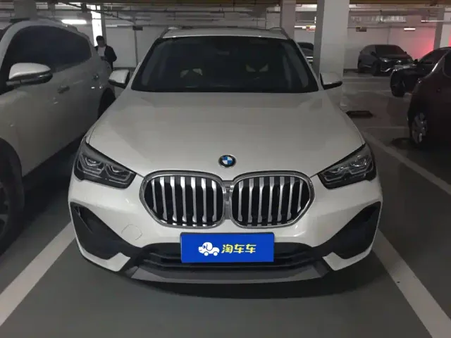 BMW X1 — Фото автомобиля 2