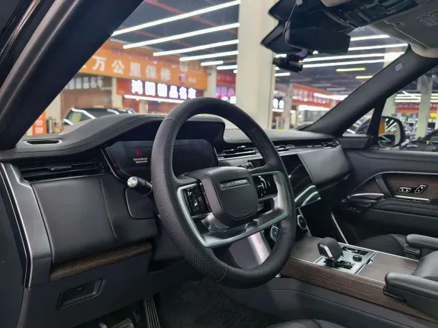 Land Rover Range Rover — Фото автомобиля 7