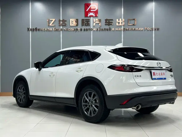 Mazda CX-4 — Фото автомобиля 3