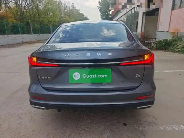 Roewe i5 — Фото автомобиля 5